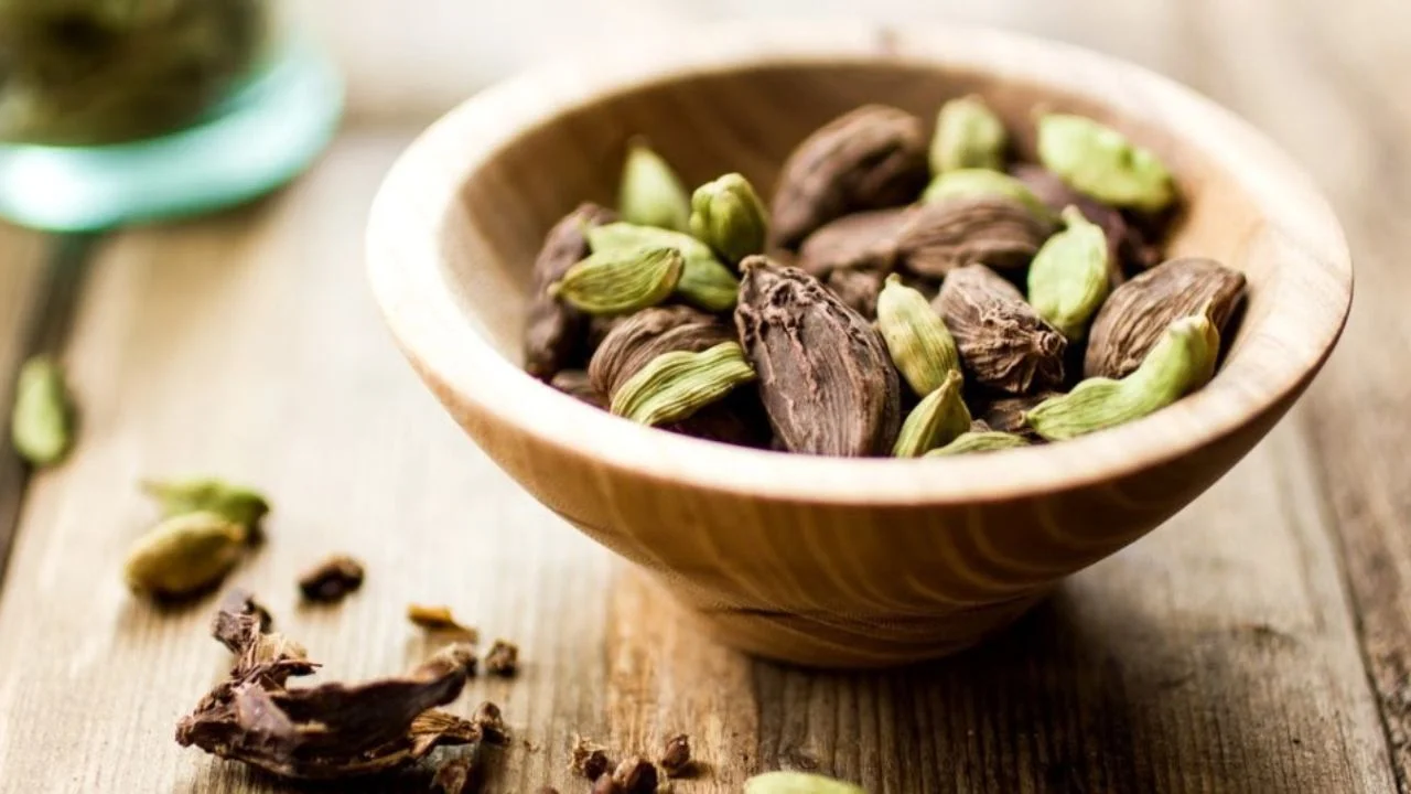 black&green cardamom