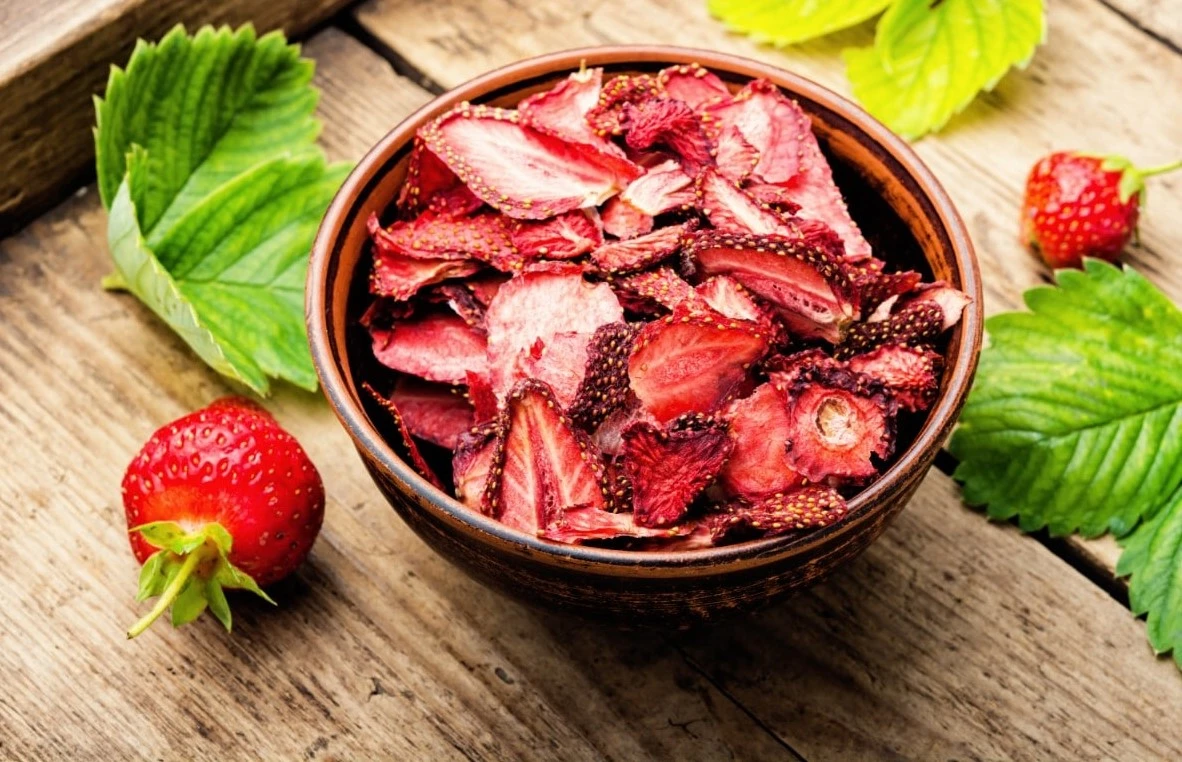dried strawberries