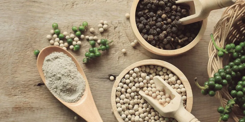 white pepper vs. Black Pepper