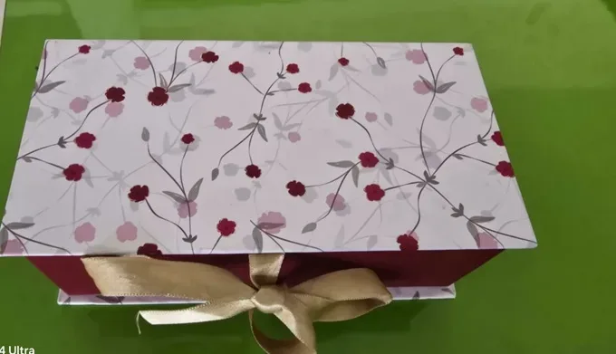 Gift box